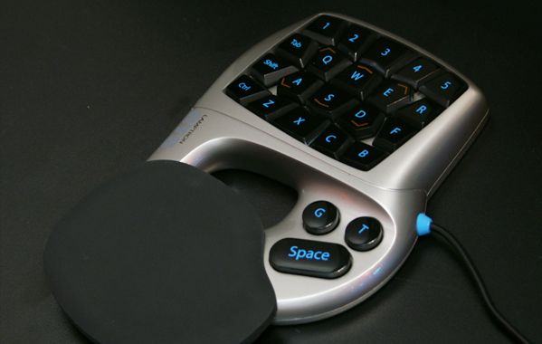 Mitten-WASD-Format-Game-Keyboard-2.jpg