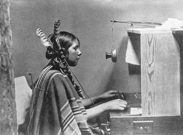 female-indian-telephone-switchboard-operator-helen-of-many-glacier-hotel-26-june-1925.jpg
