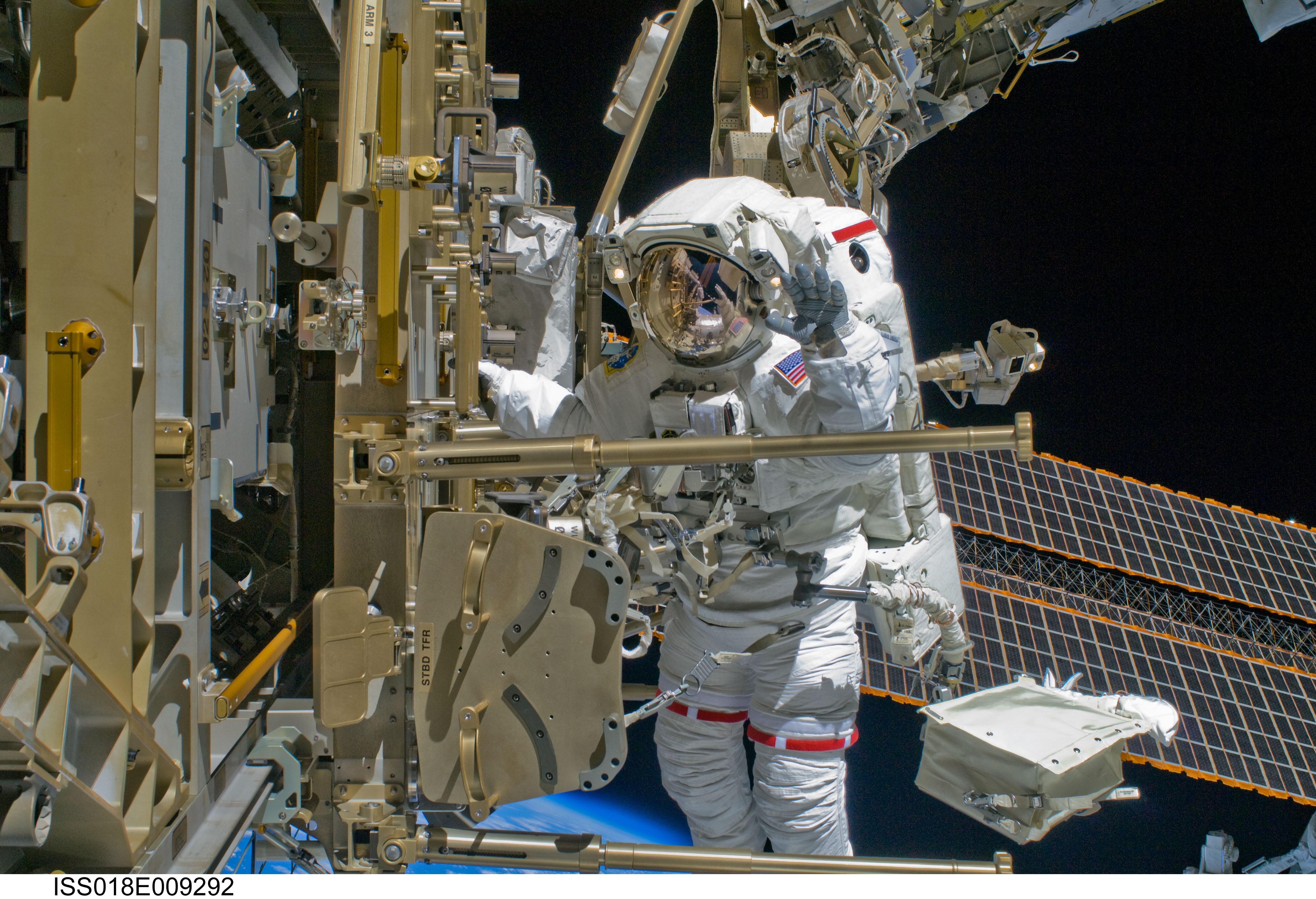 292600main_ISS018E009292_full.jpg