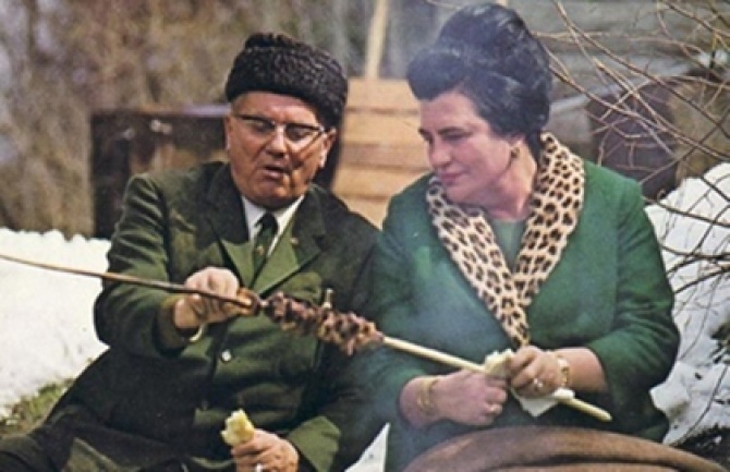 tito%20i%20jovanka_1375527205_670x0[1].jpg