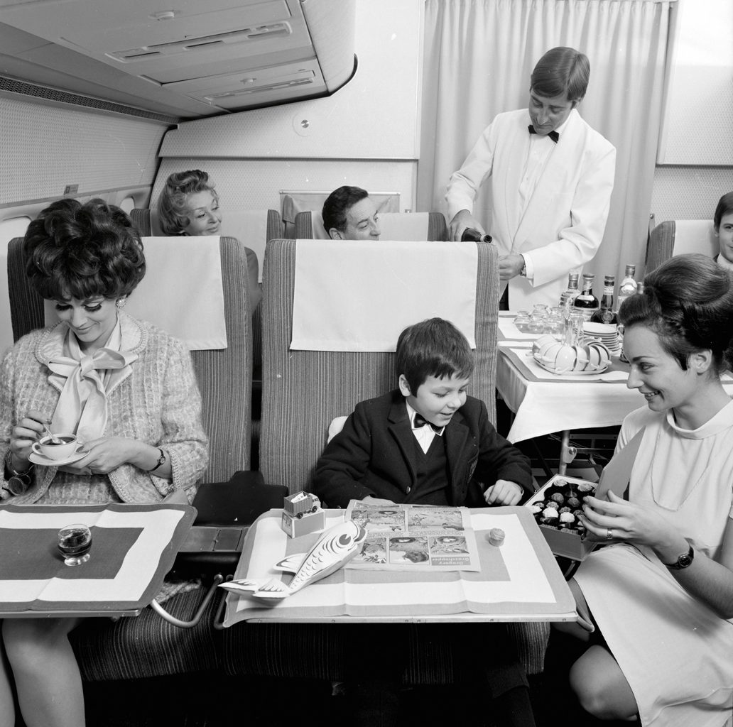 1960s-airline-travel-5-1032x1024.jpg
