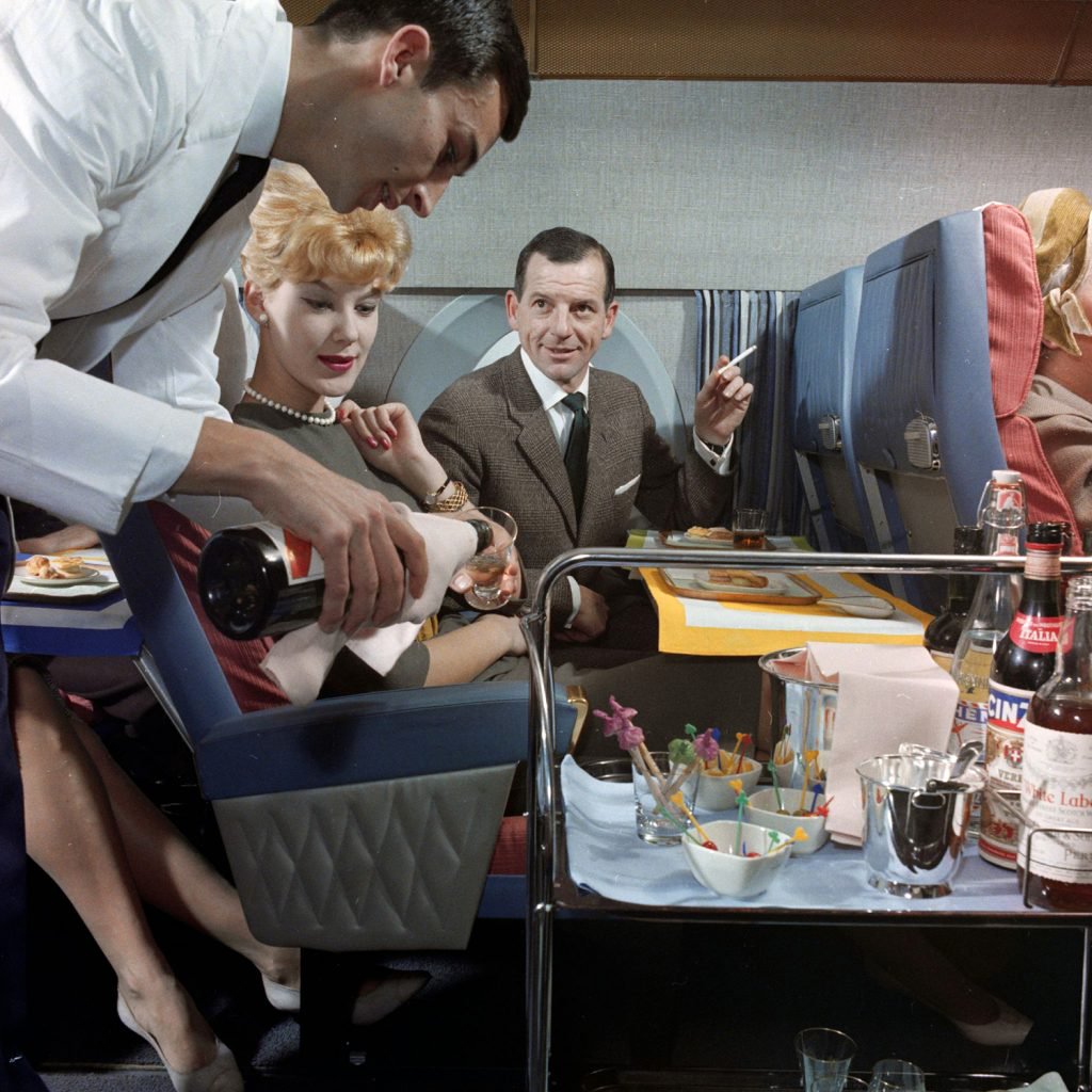 1960s-airline-travel-culturainquieta8[1].jpg
