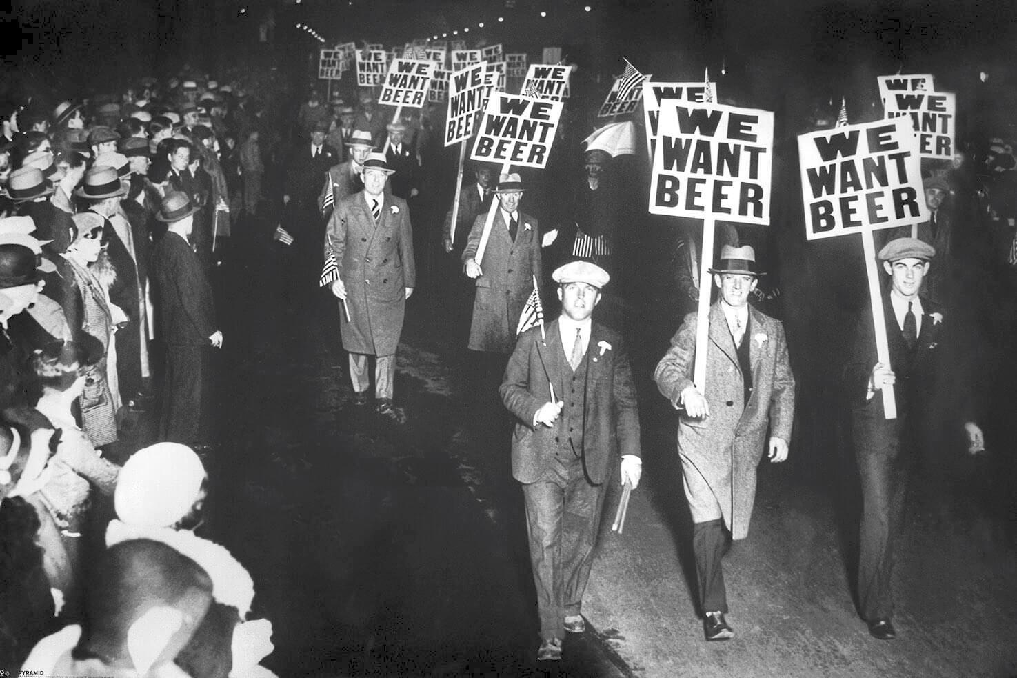 Anti prohibition protestors 1931.jpg