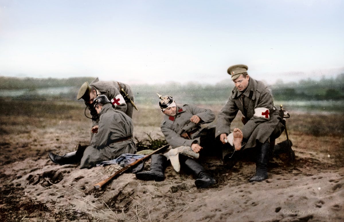 red-cross-personnel-attending-to-wounded-soldiers-on-a-russian-battlefield-during-the-first-world-war_17623476114_o-1200x773.jpg