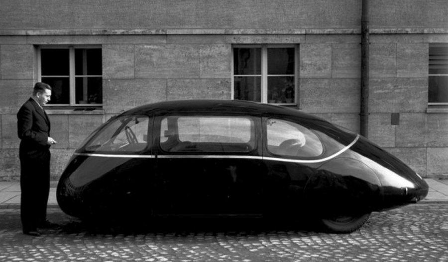 Schlörwagen, 1939 German experimental car.jpg