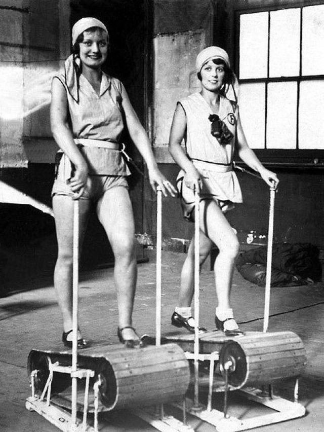 This is how treadmills looked in the 1920s.jpg