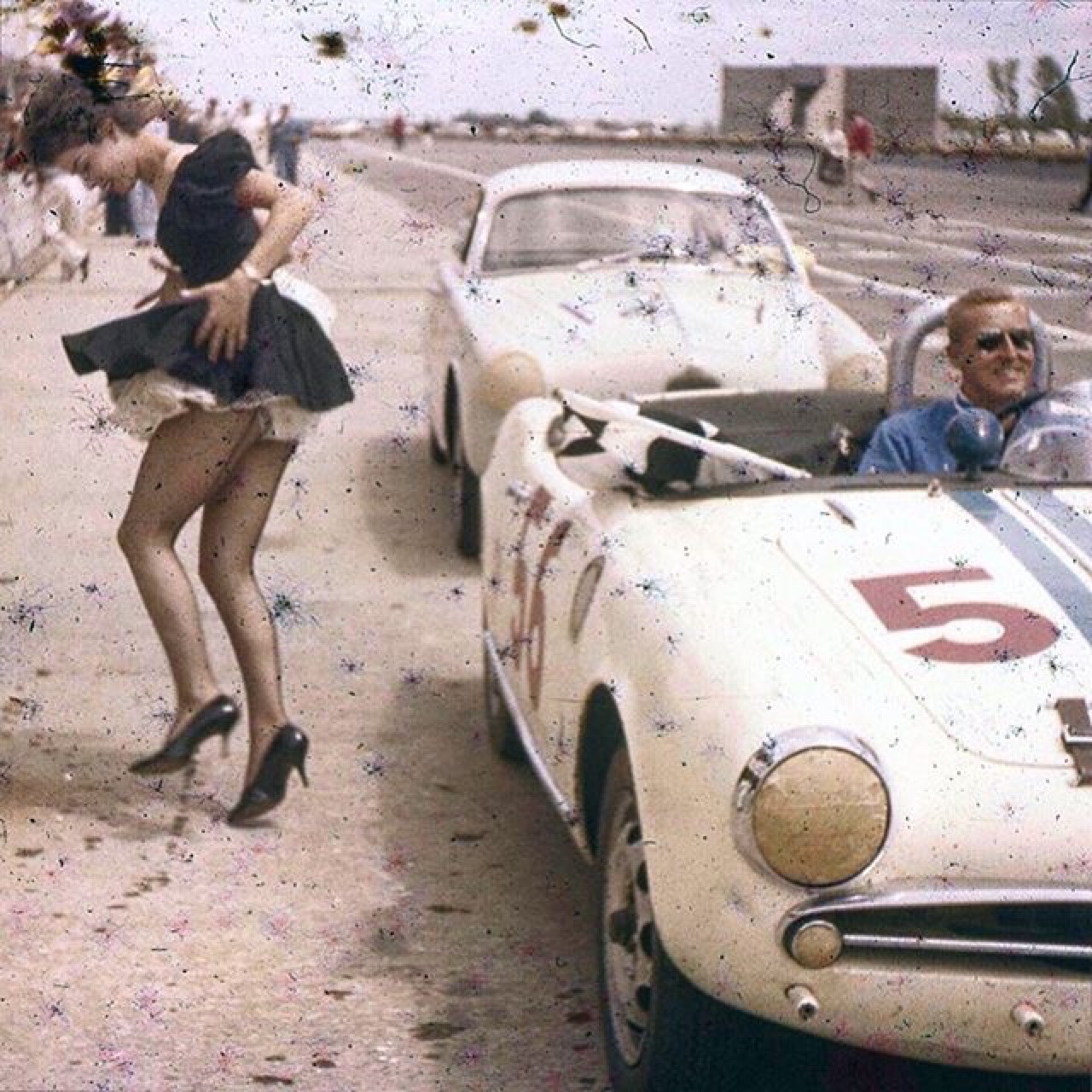 Distractions on Alfa Rmeo Spider , late 50's (follow-up) - Seems the shot was taken at the Harewood Acres, Ontario, Canada circuit.jpg