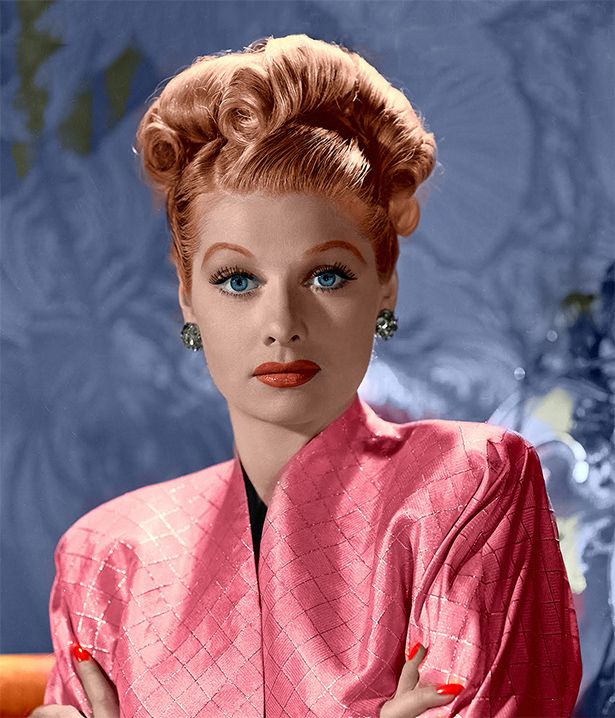 Lucille Ball - 1943.jpg