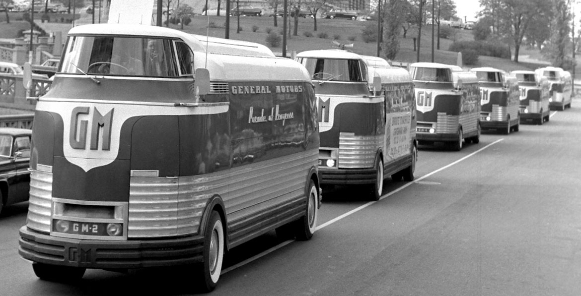GM buses at the 1936 Parade of Progress.jpg