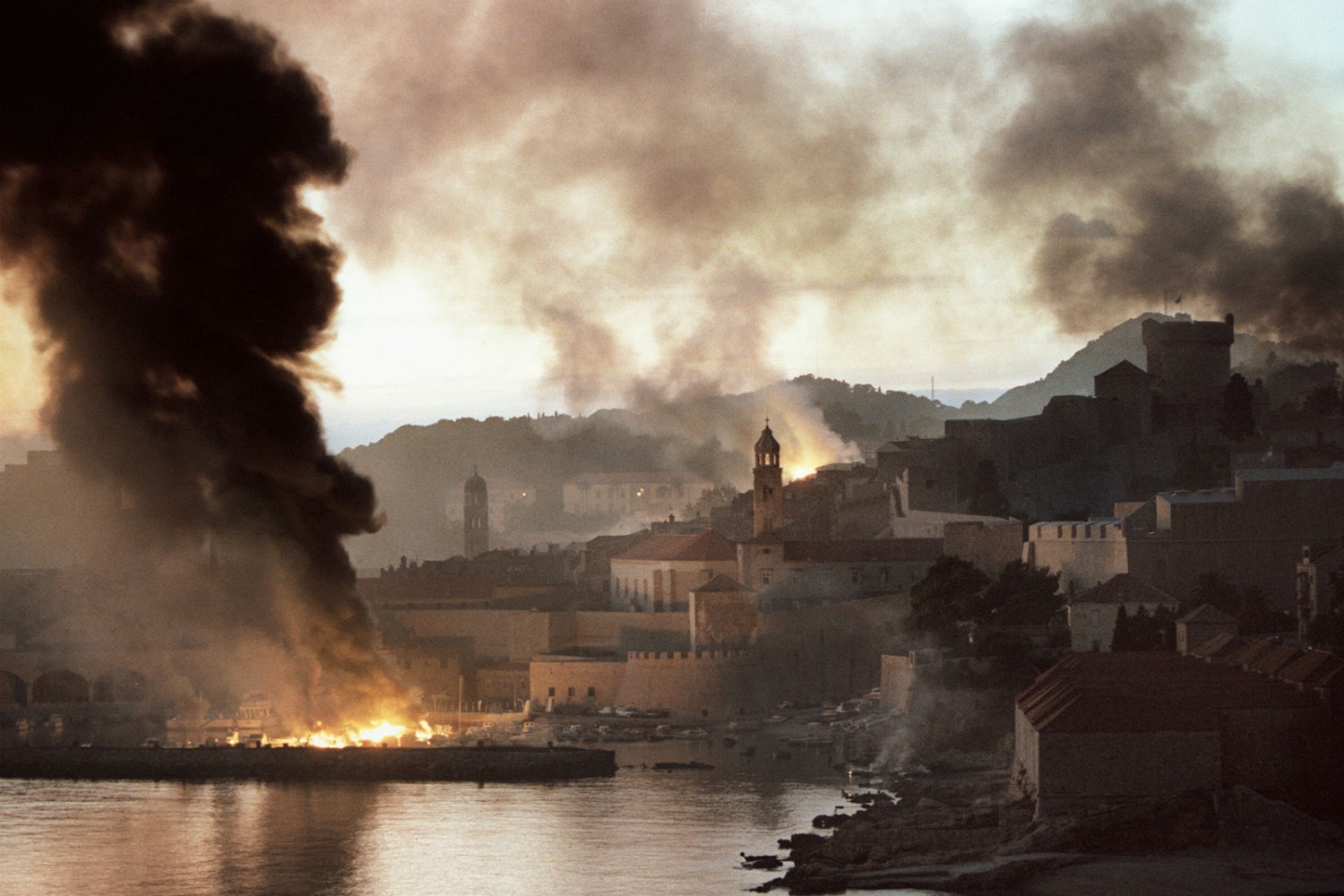 The Burning of Dubrovnik by Slobodan Milosevic - 1991.jpg