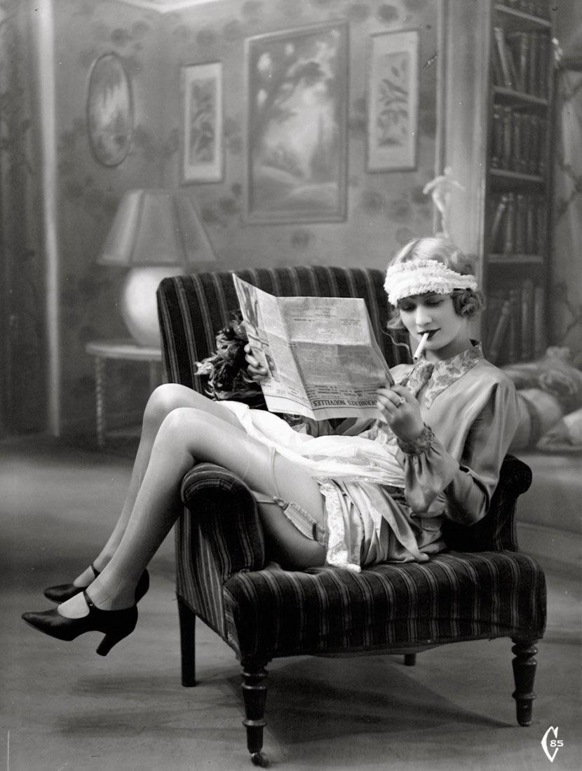 1920’s flapper girl.jpg