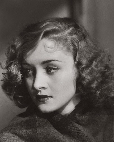 1930's Hollywood starlet Marian Marsh.jpg