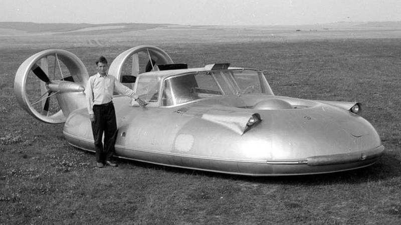 GAZ-16 Soviet hover car prototype, 1962.jpg