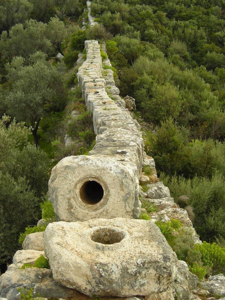 Ancient Rome Aqueduct, Patara, Turkey.jpg