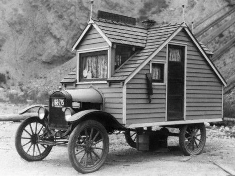 A motor home, built in 1926.png