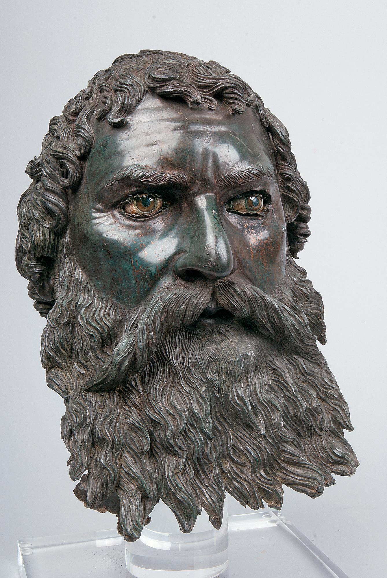 2320 years old bronze head of the Thracian king Seuthes III, now housed at the National Museum of Archeology in Sofia, Bulgaria.jpg