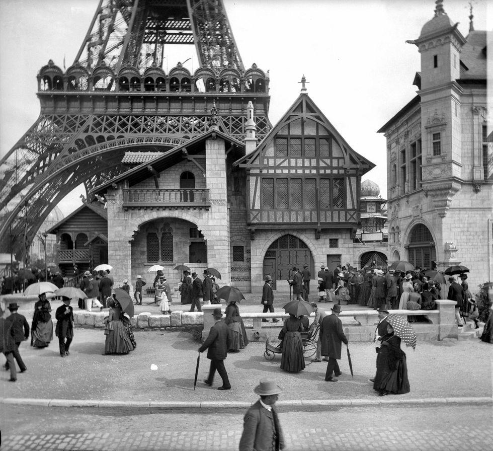 Hosting the World's Fair for the fourth time in 1889, the main attraction was the newly finished Eiffel Tower.jpg