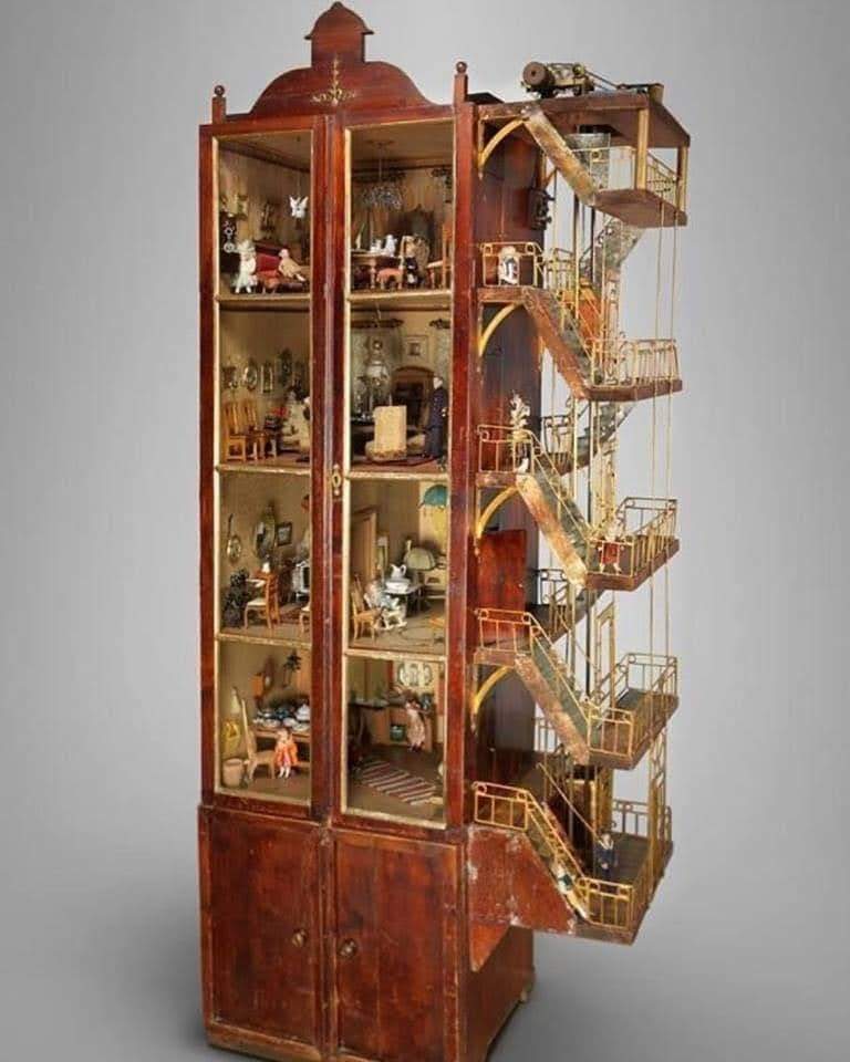 New York City Dolls House With Fire Escape Build 1912.jpg