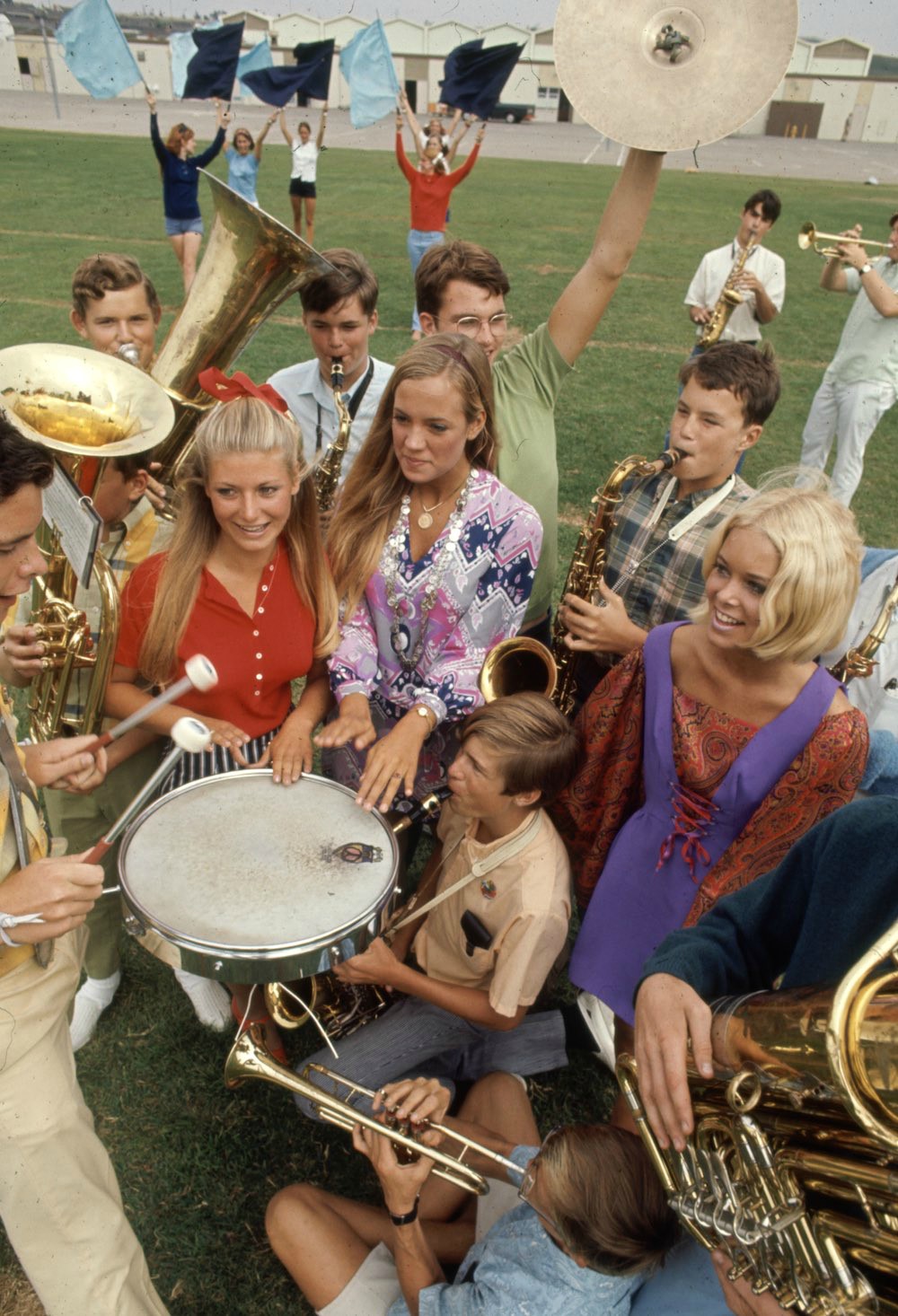 1969. Hippy Highschool.jpg