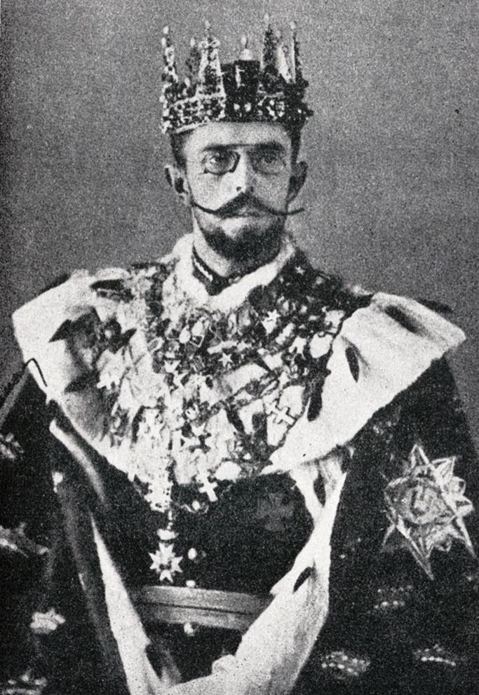 Gustaf V of Sweden then crownprince, looking fly in 1893.jpg
