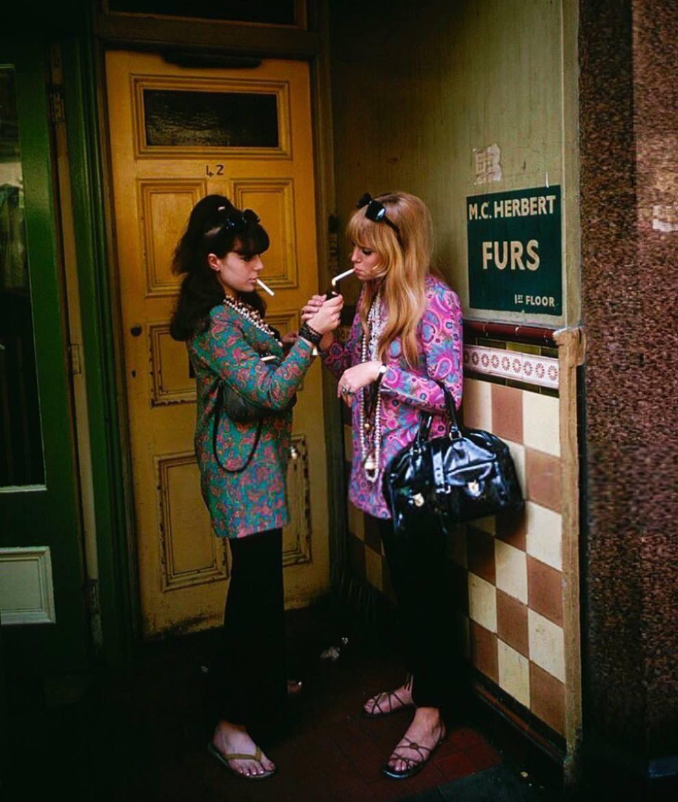 Girls Smoking on Carnaby Street, London, September 1967.jpg