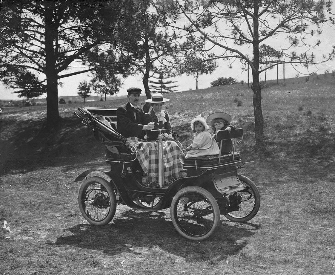 A family out for a drive at the countryside in New South Wales. Australia, 1903.jpg