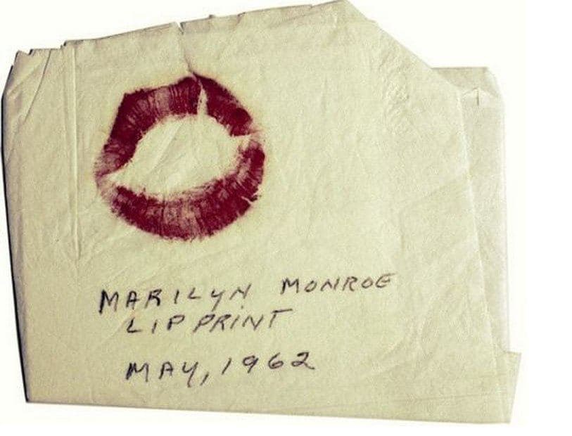 autograph of Marilyn Monroe.jpg