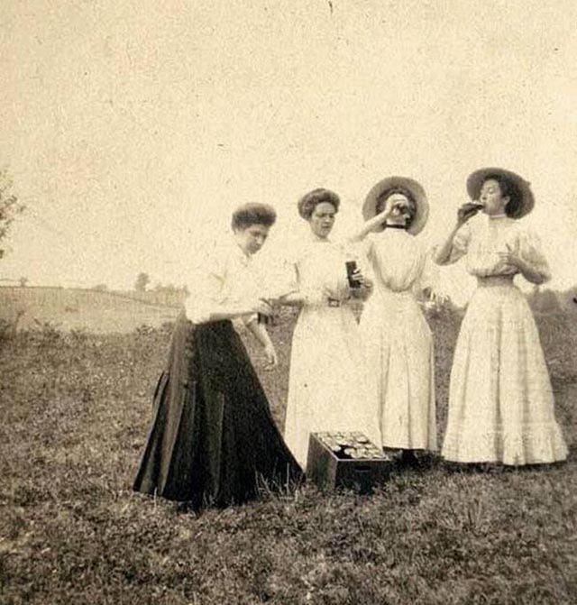 Teachers enjoying their spring break circa 1910.jpg