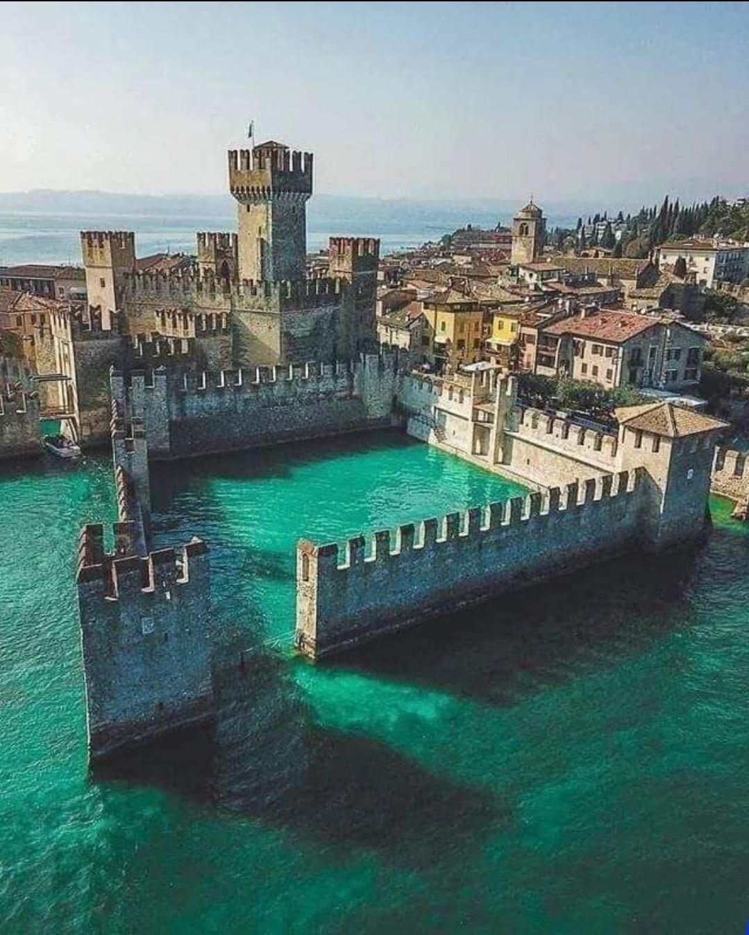 The sinking castle of Grada , Italy.jpg