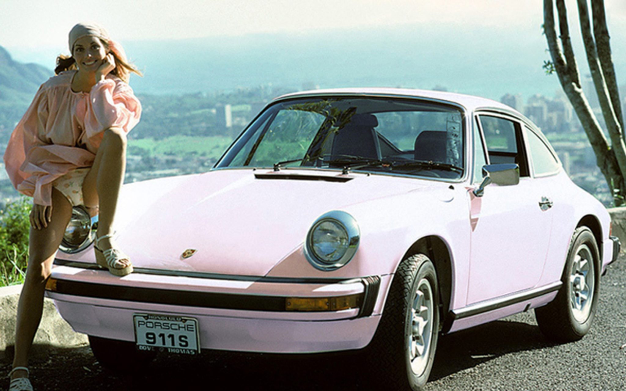 Marilyn Lange with her new Porsche 911 in 1975.jpg