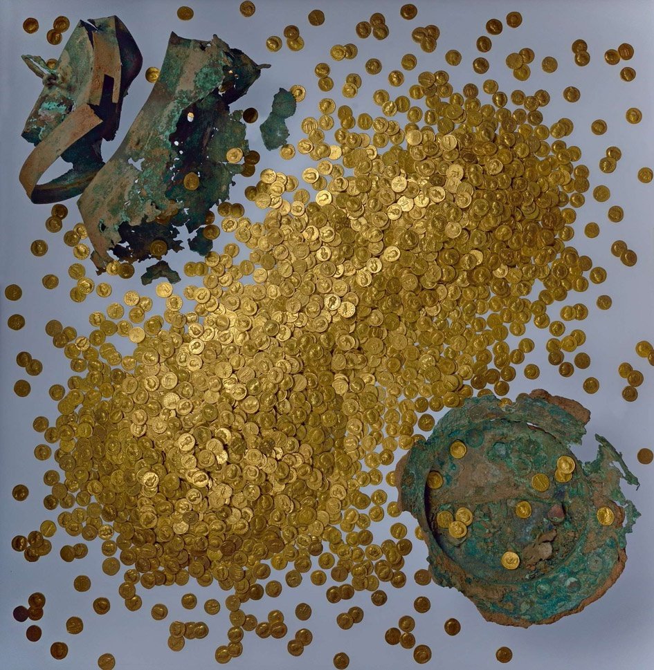 The Trier Gold Hoard containing more than 2650 aurei (gold coins), hidden in 196 AD during the revolt of Clodius Albinus against emperor Septimius Severus.jpg