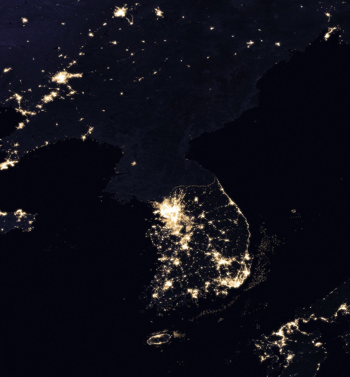 Korean Peninsula at night.jpg
