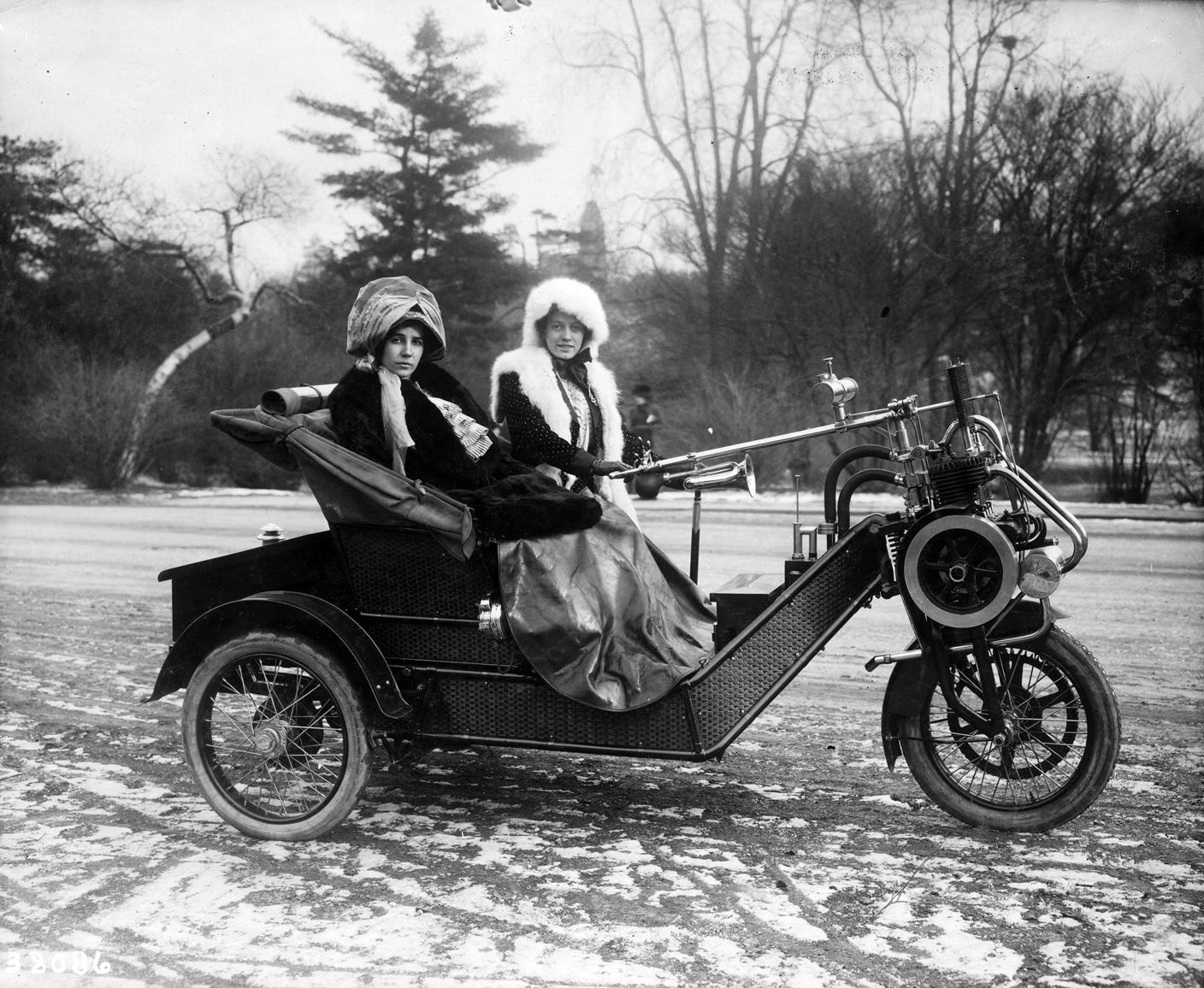 a Cyklonette three-wheeled vehicle. Michigan, 1911.jpg