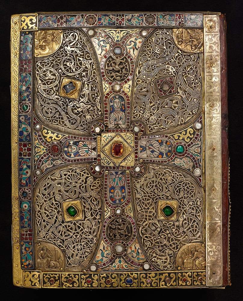 Jeweled cover of the Lindau Gospels, 9th century.jpg