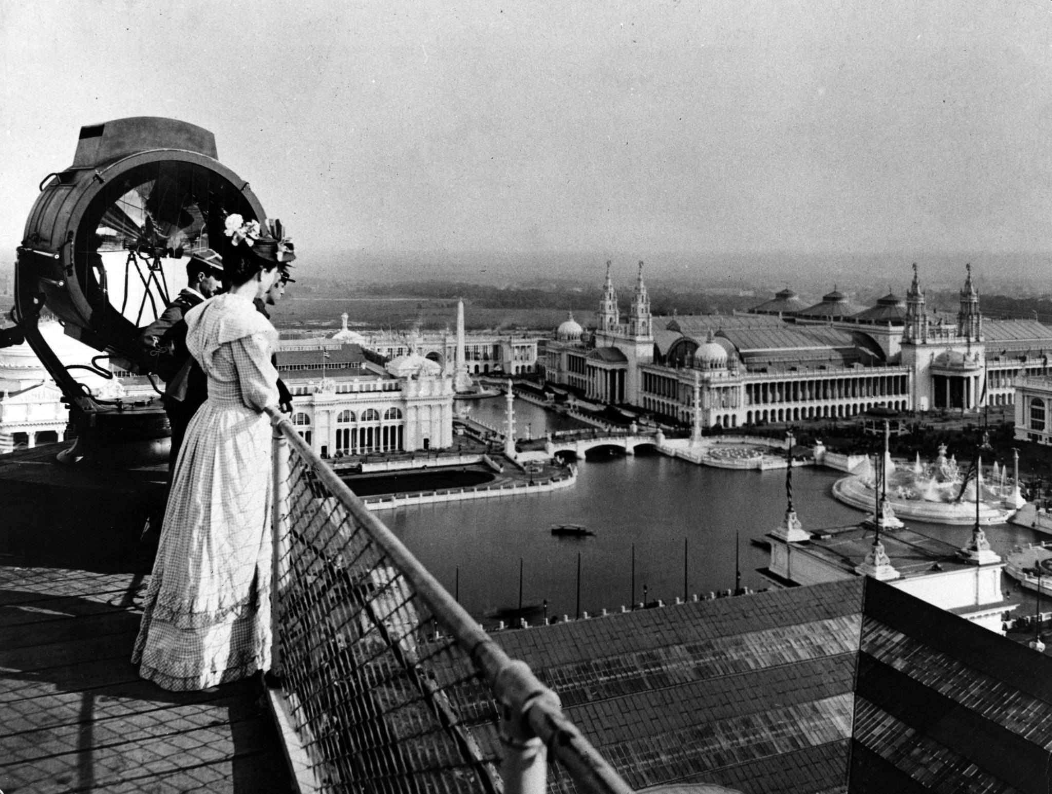 Birds-eye view of the White City in the World's Columbian Exposition, Chicago, 1893.jpg