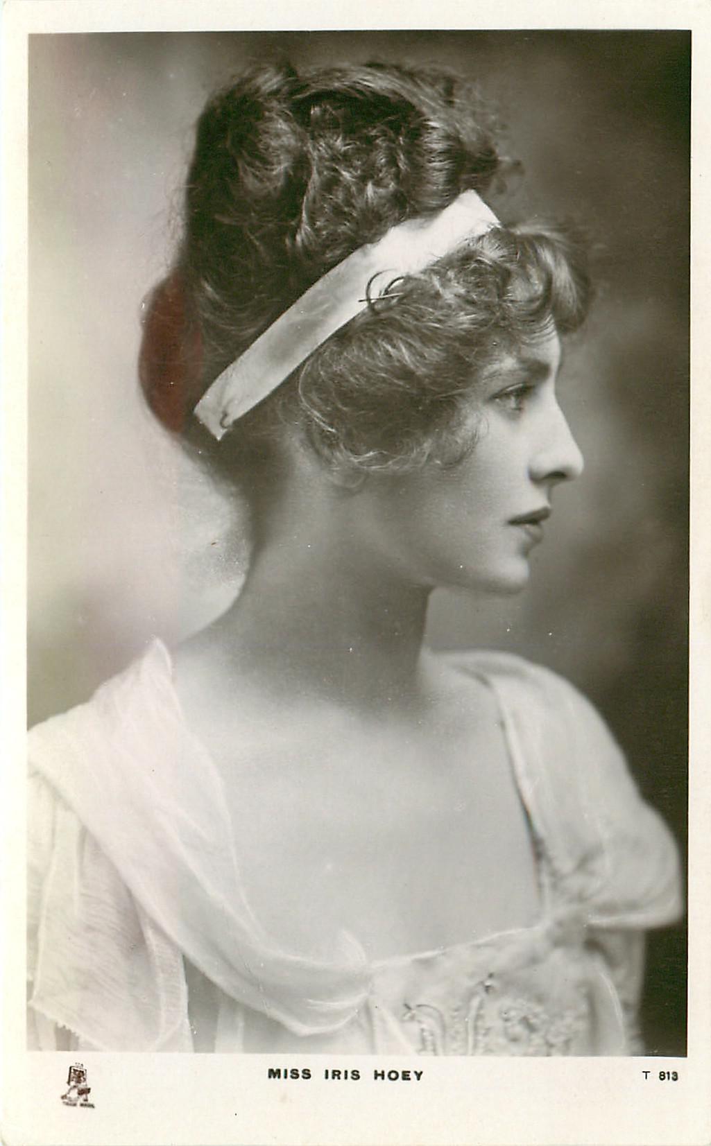 British actress Iris Hoey (1885-1979). Circa 1903.jpg