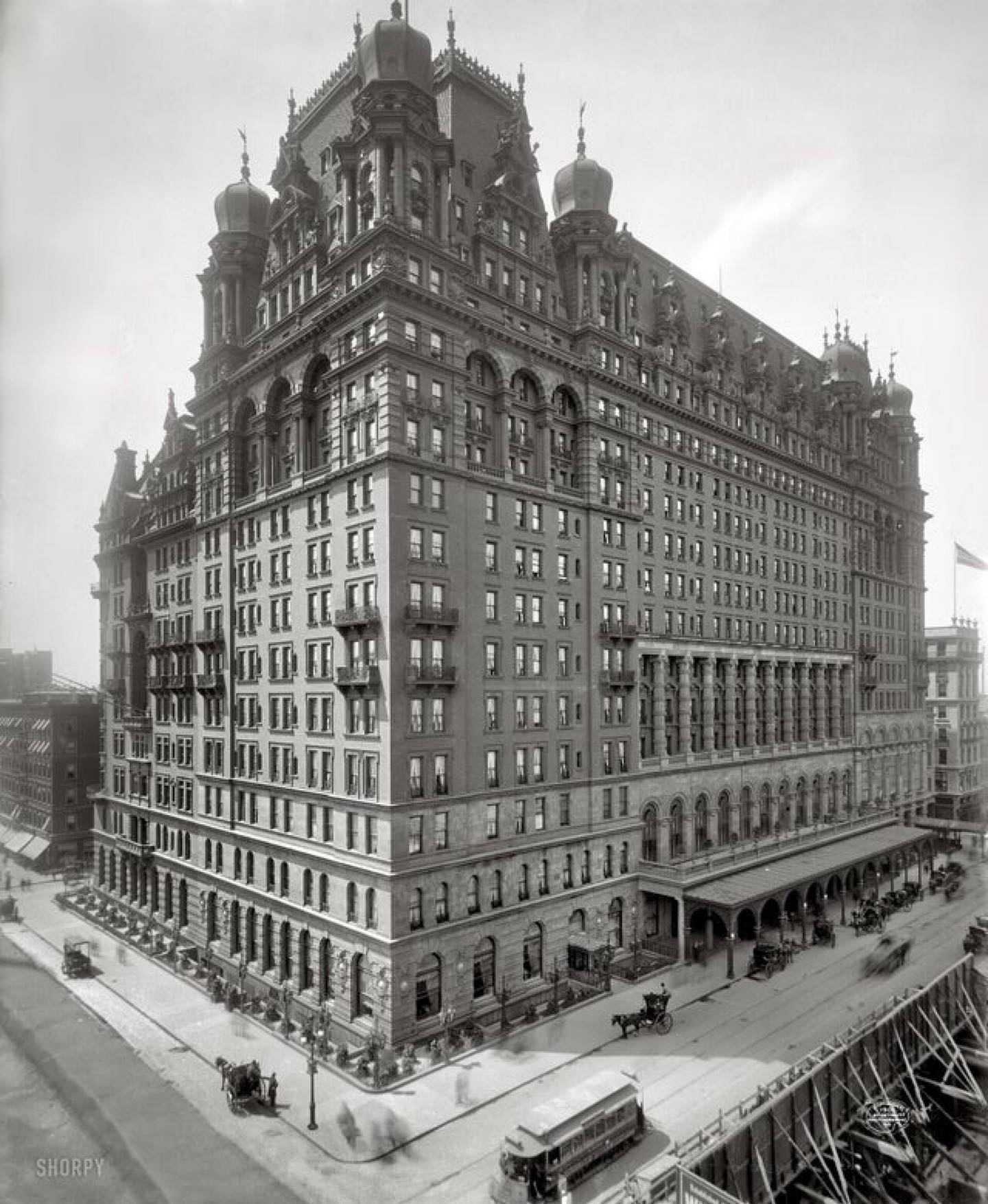 Waldorf-Astoria Hotel in NYC, demolished in 1929 to serve as the site for the Empire State building.jpg
