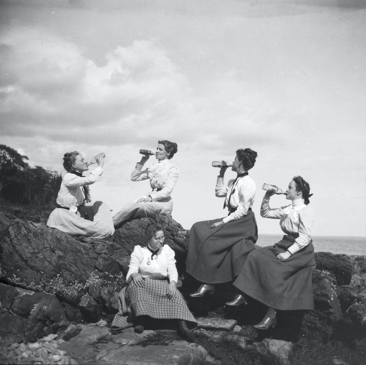 Picnic-at-Shermans-Point-1900.-Theresa-is-2nd-from-the-left-holding-a-bottle..jpeg