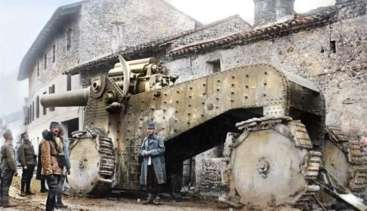 Giant Italian gun captured by Austro-Hungarians during their offensive, November 1917.jpg
