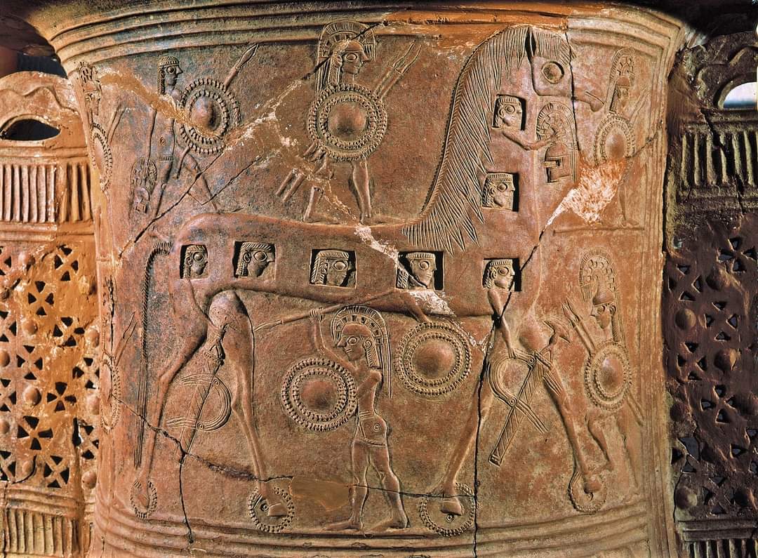 The oldest known depiction of the Trojan Horse, seen on the 'Mykonos vase', 670 BC.jpg