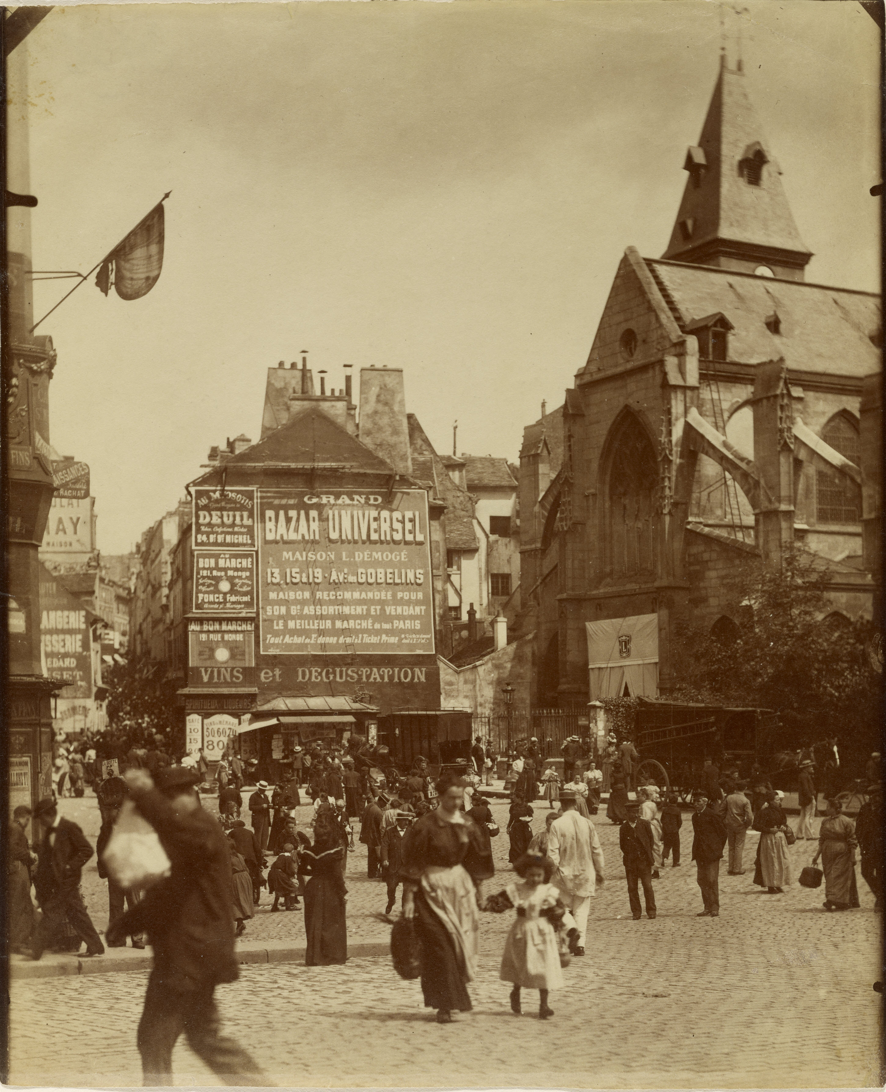 Paris, France in 1898.jpg