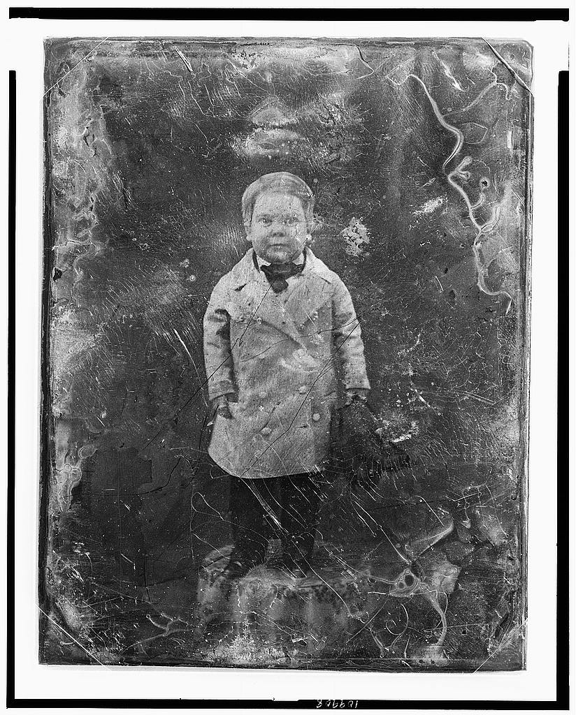 Tom Thumb, photographed by Matthew Brady in 1844.jpg