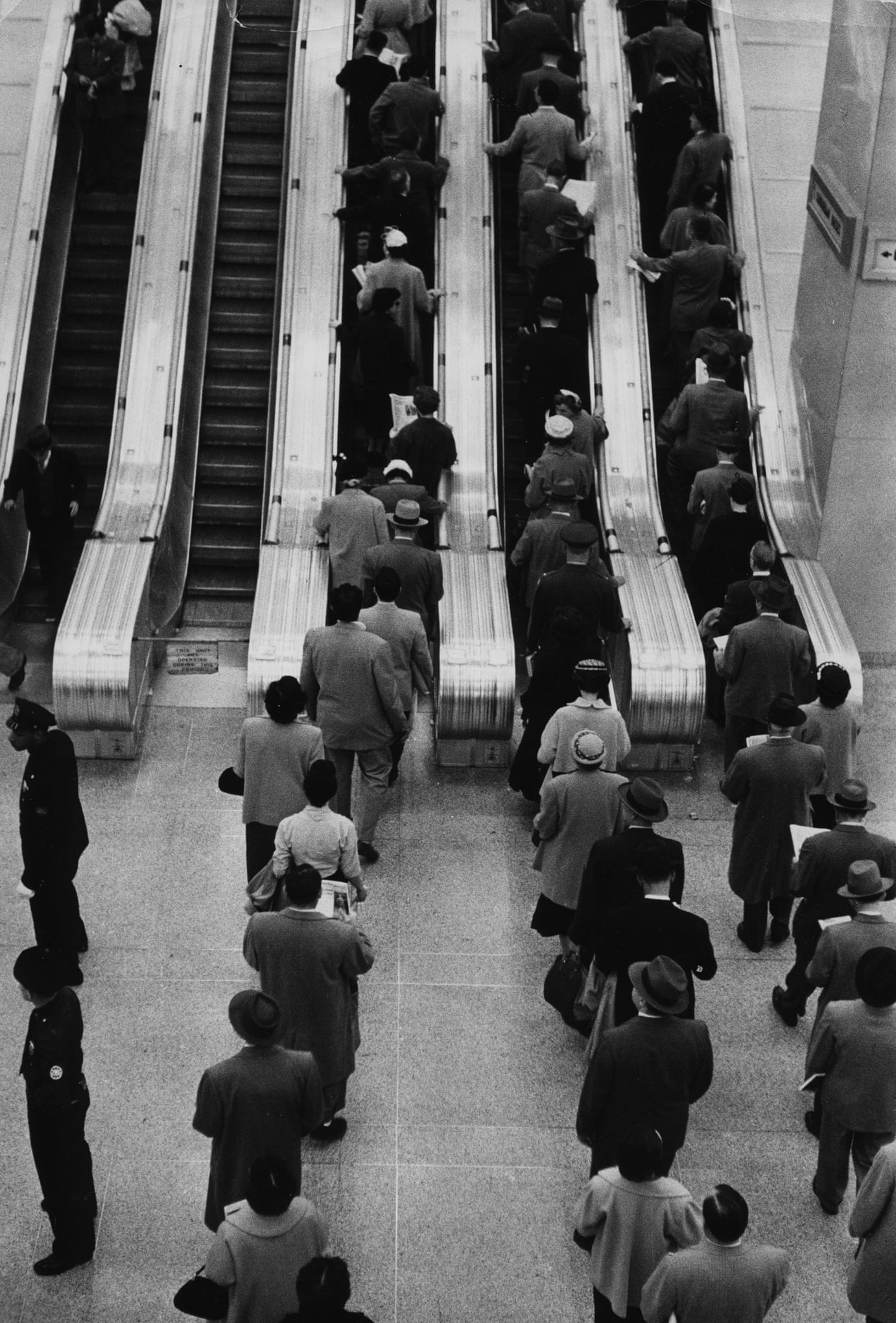 Grand-Central-Terminal-New-York-1955.jpeg