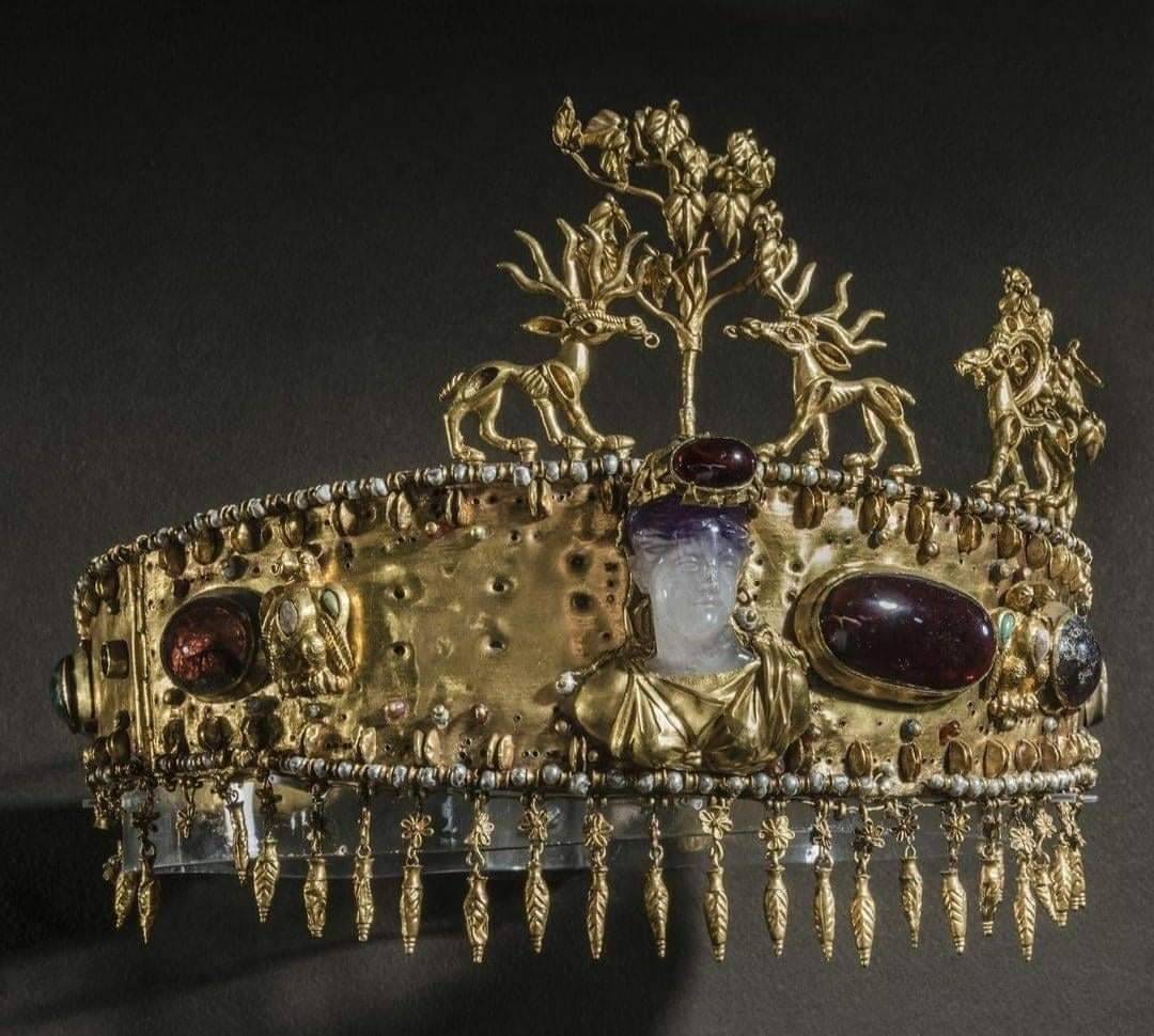 Sarmatian Gold Diadem, 1st c. AD, from Khokhlach Barrow, Russia, Hermitage Museum, St. Petersburg..jpg