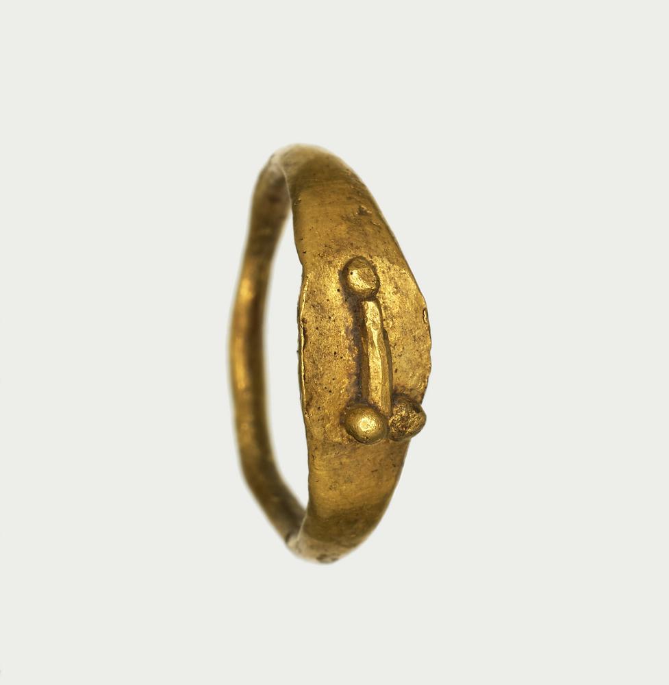 Gold phallic ring, Rome, 1st-3rd century AD, from The British Museum.jpg