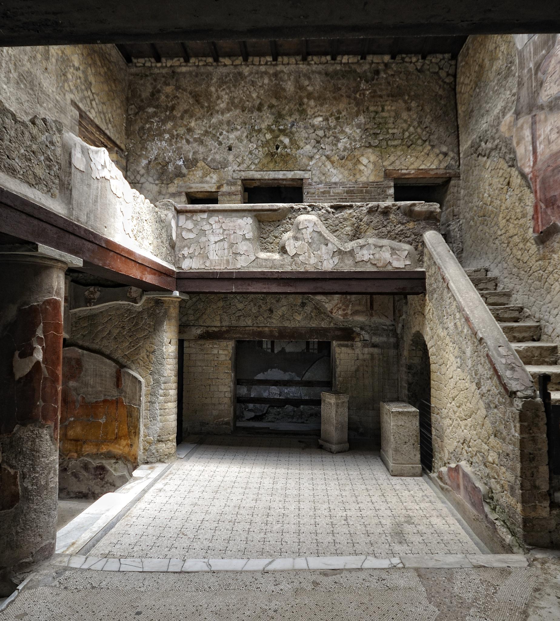 A room from the excavated ruins Of Herculaneum – Destroyed during the eruption of Mount Vesuvius on 24 August 79 AD.jpg