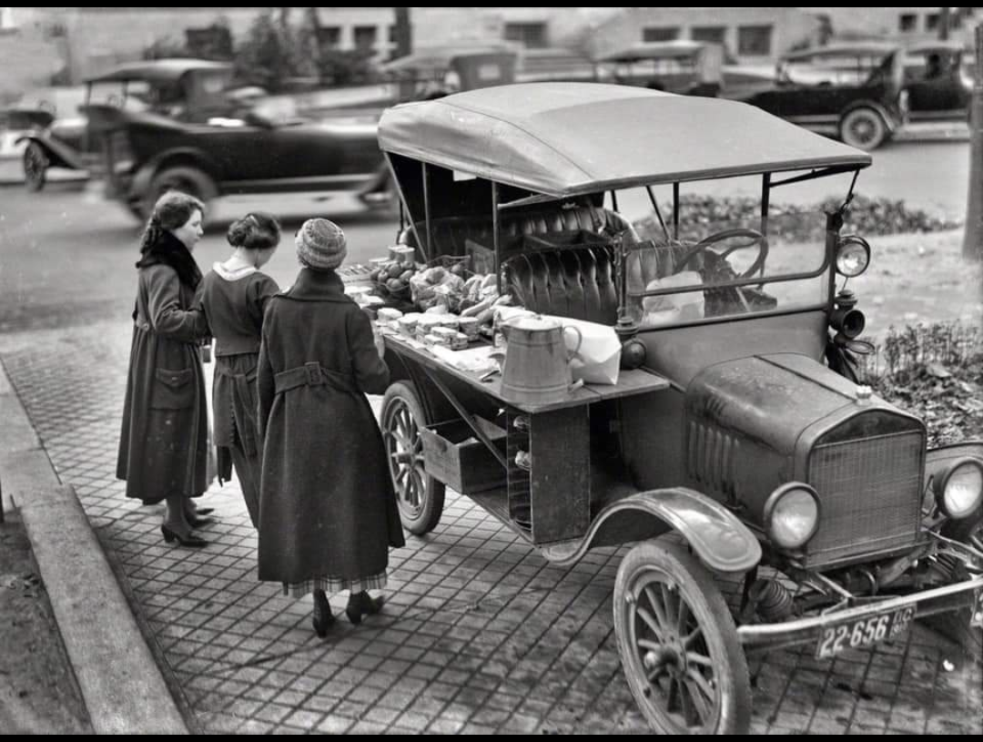 This Ford Model T, turned sandwich shop on the streets of Washington D.C ..1918.png