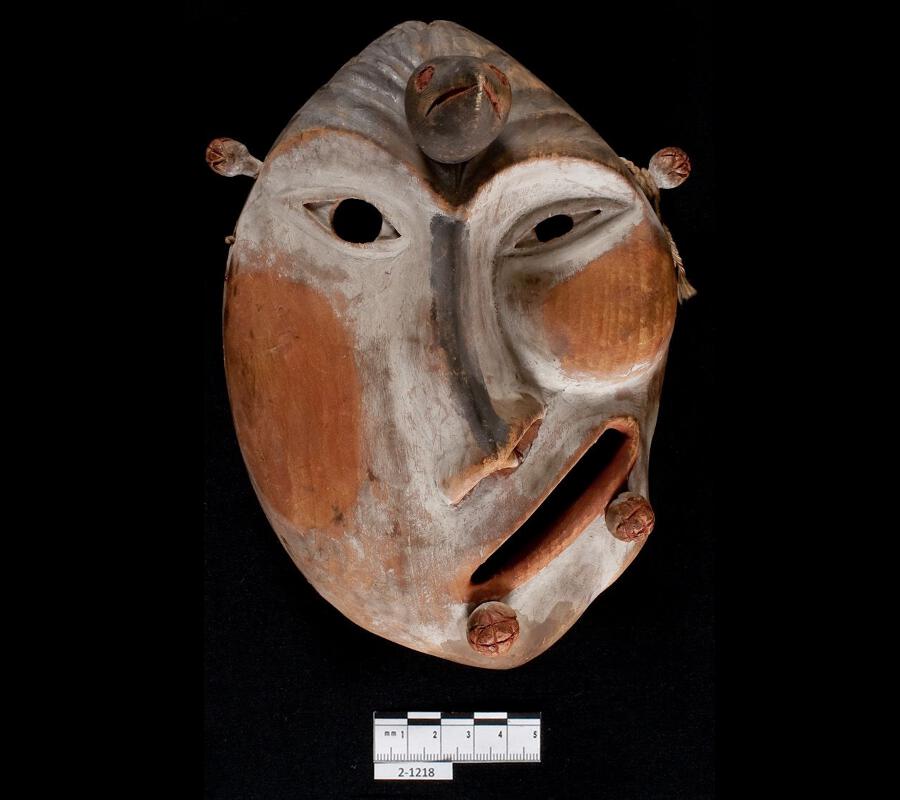 A Yup’ik mask, mouth of Yukon river, Alaska, now at the museum of natural and cultural history, Oregon.jpg