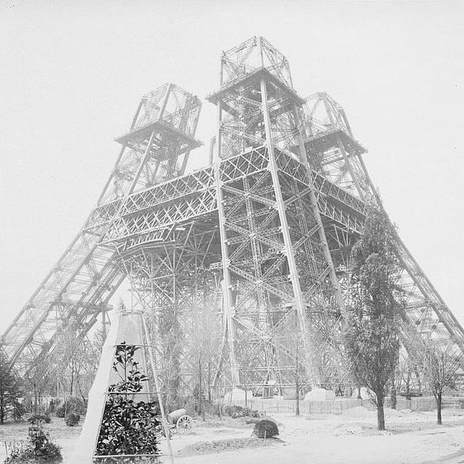 The Eiffel Tower under construction, 1888.jpg