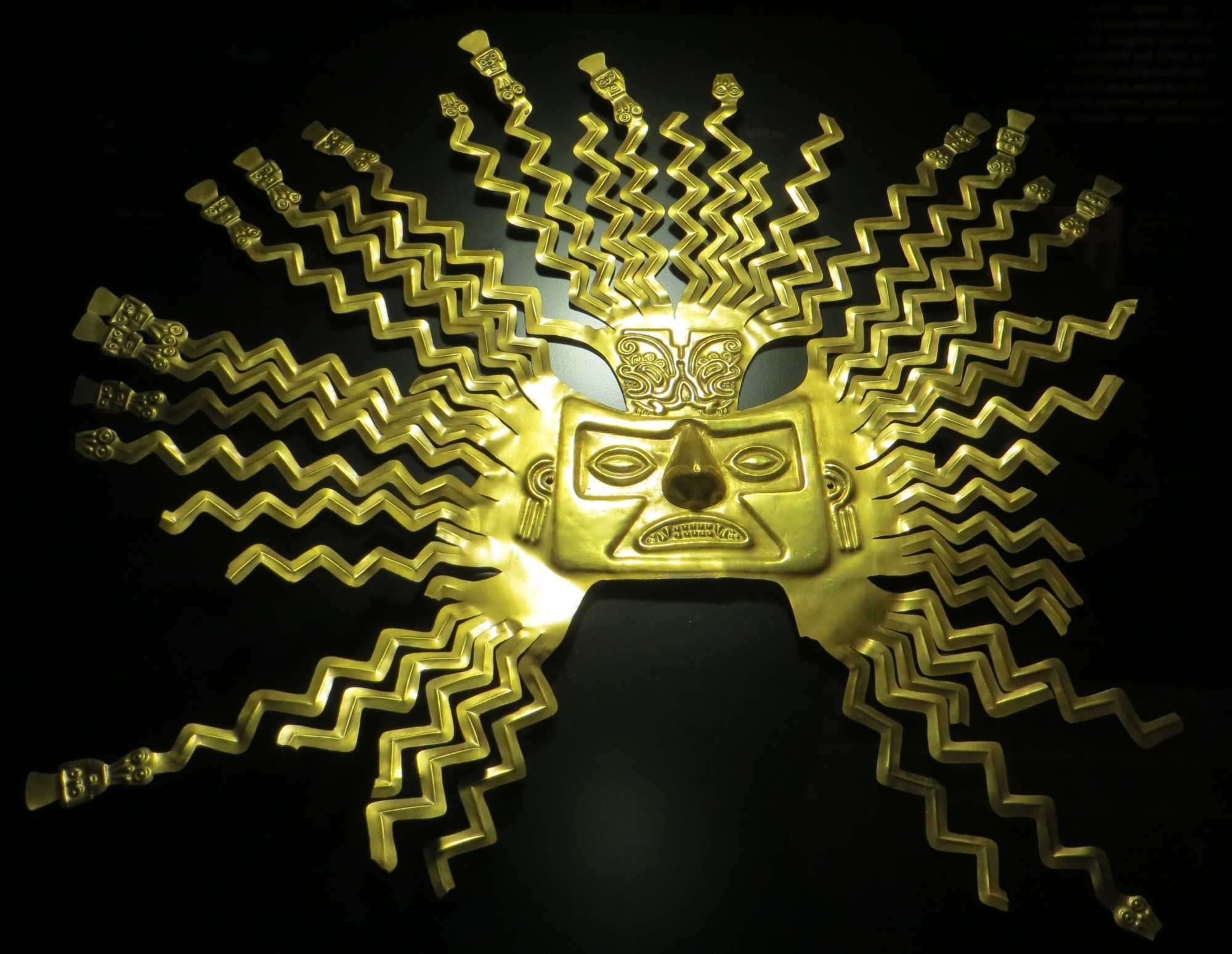 A gold-sheet mask representing the sun god Inti from the La Tolita part of the Inca empire. Now on display at the National Museum of Ecuador.jpg